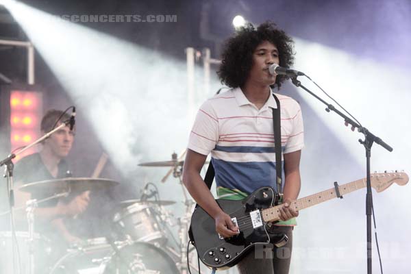 BLACK KIDS - 2008-08-29 - SAINT CLOUD - Domaine National - Scene de l'Industrie - 